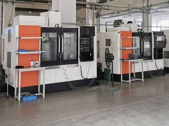 年間10万セットのホチキス生産ライン